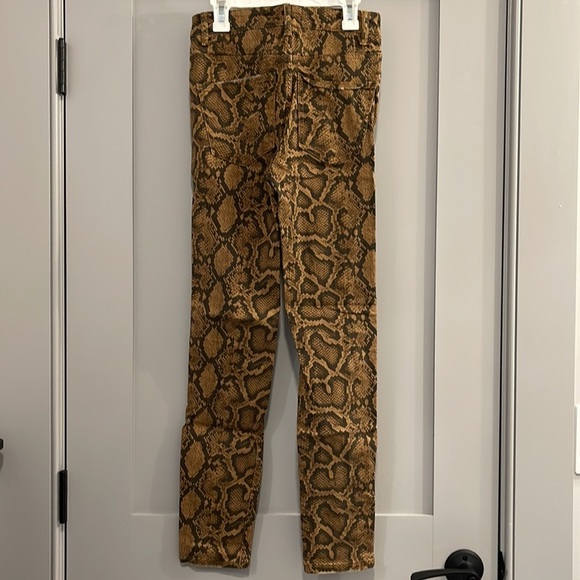 Zara Mob Wife High Rise Snakeskin Printed Jeans 4 - Picture 5 of 8